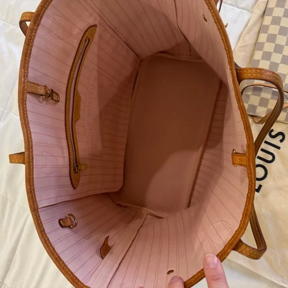 Louis Vuitton Neverfull MM - Picture 2 of 3